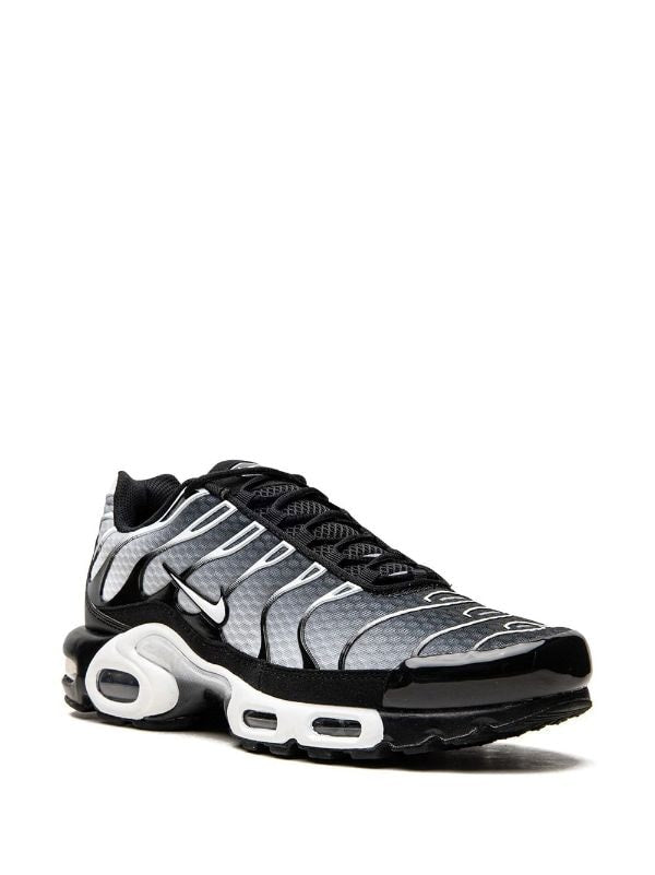Nike Air Max Plus "Black/Silver"